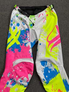 Conjunto de Motocross Listo para Competir con Paneles Reforzados, Zonas Elásticas Flexibles, Diseño Transpirable, Gran Durabilidad, Resistente al Viento, Estampado - Product Image 4