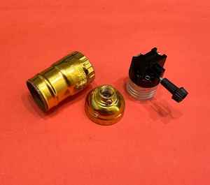 Edison Plastic <b>Shell</b> E26 Lamp Holder 3 Way Eco-Friendly Easy Installation Plastic Knob Golden - Product Image 2