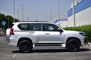 Nuevo para Prado Adventure Diesel SUV con caja de cambios automática R19 Asientos de cuero interior oscuro FWD Cámara trasera Dirección izquierda - Product Image 2