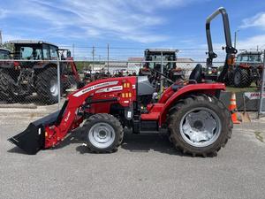 Tractor Agrícola Massey Ferguson 1640E Diésel de 25 HP, Nuevo/Usado, Tractor Utilitario Compacto con Cargador Frontal, Tracción en 2 Ruedas, Transmisión por Engranajes, Uso Agrícola - Product Image 1