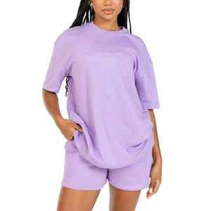 Ensemble jumeau décontracté pour femmes sur mesure Short t-shirt en coton polyester confortable avec motif brodé solide imprimé à la demande - Product Image 1