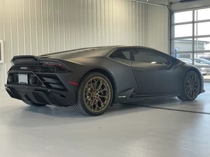 Lamborghini Huracán Evo RWD Coupé 2022, Certificado, Limpio y en Buen Estado, Caja de Cambios Automática, Motor Turbo, Interior en Cuero Oscuro - Product Image 2