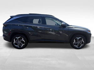 Construido estándar 2023 Hyu-ndai Tucson Limited - Product Image 2