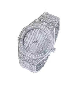 Reloj Unisex de Edición Limitada de Cuarzo, Estilo Hip Hop, Deportivo y de Moda, Completamente Cubierto de Cristales de Diamantes Simulados de Cristal y Acero Inoxidable - Product Image 3