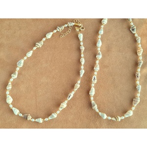 Elegantes Collares de Cuentas con Diseño de Conchas Marinas Chapados en Oro para la Venta de Ropa de Playa de Verano - Product Image 1