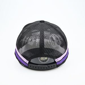 หมวก Trucker แบบ ODM ผลิตตามสั่ง พร้อมแถบข้าง ผู้ผลิตหมวกจากอินโดนีเซีย หมวก Trucker ลายทาง ปักโลโก้ตามสั่ง สำหรับกิจกรรมกลางแจ้ง หลายสี - Product Image 5