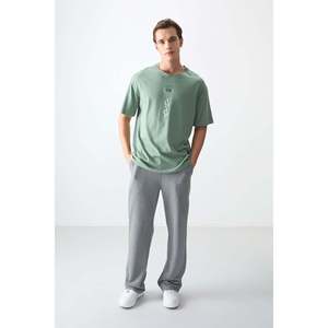 Camiseta de Hombre Verde Claro 100% Algodón Jersey Grueso Suave Texturizado Corte Holgado Estampada-88355 - Product Image 3