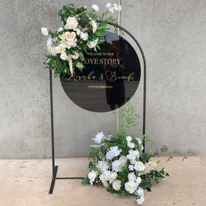 Soporte de bienvenida de hierro para uso en exteriores en acabado blanco y negro para fiestas, recepción, uso en eventos - Product Image 1