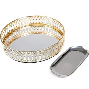 Produit exclusif Plateau de service rond noir métallique élégant avec plateau décoratif de table à manger fini de haute qualité - Product Image 1