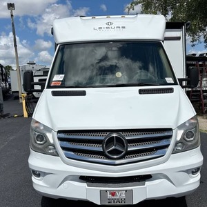 Caravane pliante imperméable L-e-i-s-u-r-e T-r-<span class=keywords><strong>a</strong></span>-v-e-l U-n-i-t-y U24MB d'occasion <span class=keywords><strong>2017</strong></span>, prête à la vente - Product Image 1