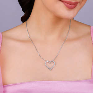 Magnifique collier pour femme en argent avec pendentif cœur, cadeau classique au design élégant et raffiné - Product Image 2