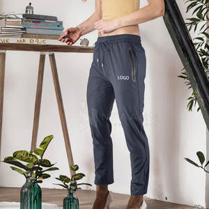 กางเกงลำลองผู้ชายสไตล์เรียบง่ายพร้อมวัสดุระบายอากาศเหมาะสำหรับการเดินทางและสวมใส่วันพักผ่อน - Product Image 3