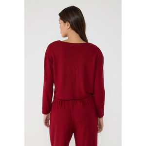 Cárdigan Corto Rojo con Cuello en V, Detalles de Botones y Textura Suave - Product Image 5