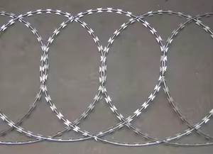 Rollo de Alambre de Púas Resistente a la Corrosión, Alambre de Seguridad Duradero para <span class=keywords><strong>Defensa</strong></span> de Granjas y Hogares - Product Image 3