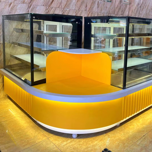 Elegante Mostrador de Exhibición de Pasteles con Refrigeración para Panaderías y Cafeterías - Product Image 1