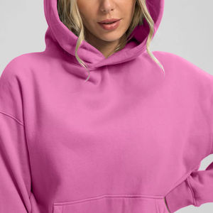 Última chaqueta de invierno de lujo de algodón y poliéster con capucha para mujer con logotipo frontal y bolsillos sudaderas con capucha - Product Image 1