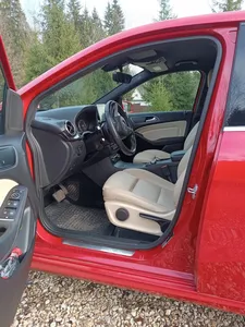 NEAT 2017, Binz Clase B 250 e II (W246) Restyling, Bajo kilometraje, Transmisión automática, Techo solar panorámico, Luces LED, Luces diurnas LED - Product Image 6