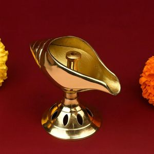 Brass Akhand Diya Shankh Shape Traditional Brass Deepak Vilakku for Diwali Lakshmi Pooja <b>Oil</b> <b>Lamp</b> for Home Temple Gifting - Product Image 6