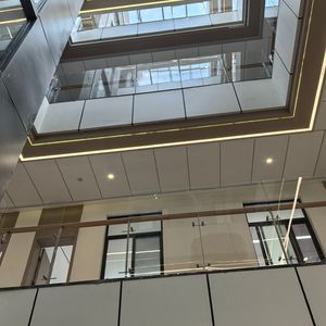 Façades durables esthétiquement agréables en aluminium de placage de revêtement en métal pour le salon extérieur d'hôtel-pour les murs rideaux extérieurs - Product Image 4