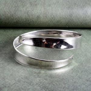 Minimalist New Fashion Brass Gold <b>Silver</b> Charm Bracelet,Simple Design Open Wide Cuff <b>Bangle</b> <b>for</b> Women <b>Men</b> Jewelry Wholesales - Product Image 5