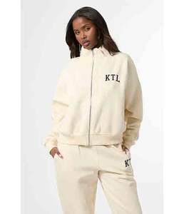 ชุดวอร์มปักลายฤดูหนาวสีขาวทรงหลวมสำหรับผู้หญิง - Product Image 1