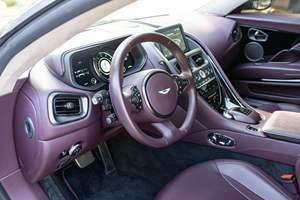 SUPER PROPRE 2019 A-S-T-O-N MAR-TIN DB11 COUPE PRÊT À ÊTRE EXPÉDIÉ - Product Image 4