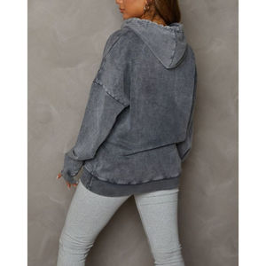 Sweat-shirts à capuche de haute qualité avec logo personnalisé, lourds, délavés à l'acide, confortables, déchirés, pour femmes - Product Image 5