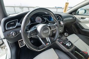 Q-uattro S4 A-vant Usado en Buen Estado, Transmisión Manual de 6 Velocidades, Tracción en las Cuatro Ruedas, Modificaciones Extensas - Product Image 2