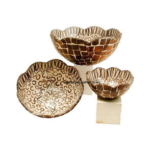 Bol à chocolat en métal avec support Forme ronde Designer Sweet Bowl Classique Élégant Nouveau bol à chocolat en métal - Product Image 3