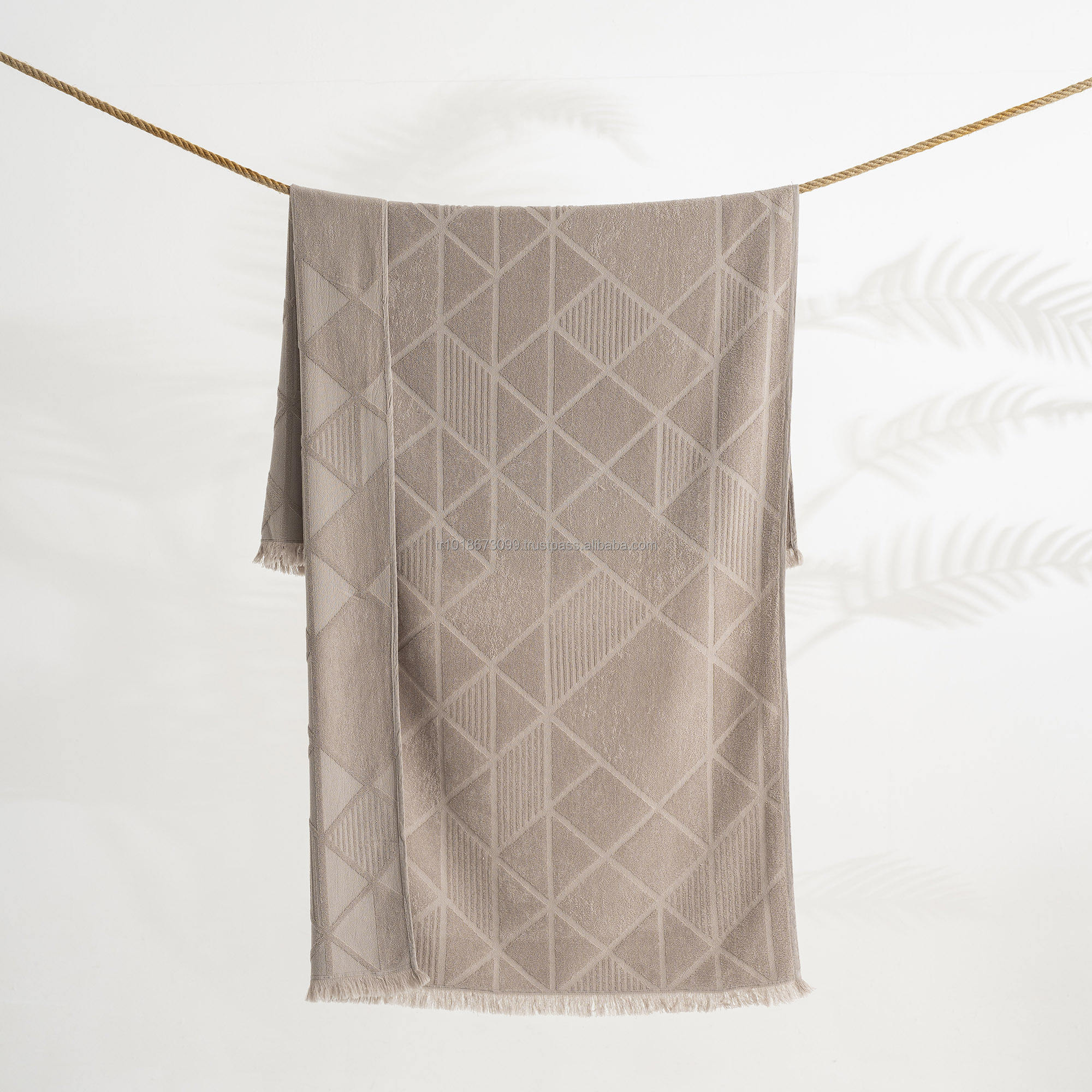 เทอร์รี่ยกสีเบจ