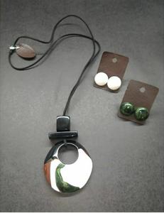 Beautiful Vintage Half Moon White Resin Pendant <b>Necklace</b> Handmade Bohemia Design for Wedding Party Engagement Natural Plating - Product Image 3