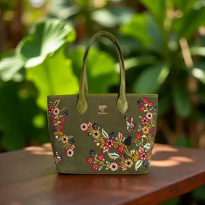 Sac fourre-tout en toile brodé de style bohème pour femme, utilisation quotidienne, léger, vert olive, avec fermeture ouverte et crochet de qualité supérieure - Product Image 6