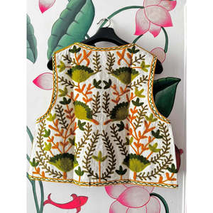 Chaleco Corto de Invierno Verde para Mujer, con Capucha, Bordado, Decoración Vintage, Tejido de Punto, Relleno de Algodón, Tela Impermeable - Product Image 2