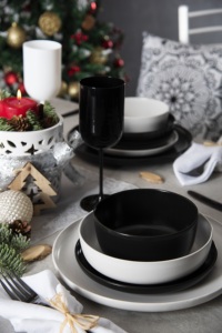 Set di 6 Piatti Fondi in Ceramica Excelsa, Facile Manutenzione, Stile Nordico, 27cm, Finitura Nera, Lavabili in Lavastoviglie, per Feste - Product Image 6