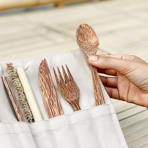Ensemble de couverts de voyage portable avec fourchette et cuillère à noix de coco ustensiles en bois de coco pour les campings en plein air - Product Image 2