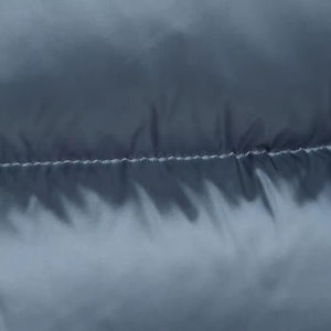 แจ็คเก็ตผ้าแคนวาสบุใยสังเคราะห์แบบมีฮู้ดสำหรับผู้ชายรุ่นใหม่ล่าสุด ราคาสมเหตุสมผล คุณภาพสูง ผลิตตามสั่งพร้อมโลโก้ด้านหน้า - Product Image 6