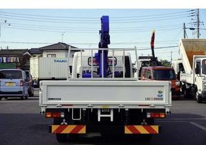 2023 gru da carico mitoporfuso Canter RHD con emissione Euro 6 4.2L cambio manuale Diesel e sistema idraulico - Product Image 3