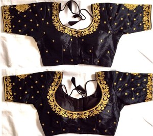 Hermosa Blusa Con Secuencia Pesada, Trabajo De Zari Y Dori - Product Image 3