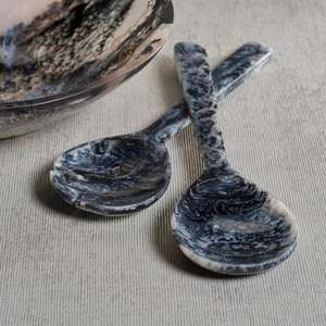 Ensemble de serveurs à salade en bois élégant avec des poignées métalliques scintillantes, écologique pour la maison et les dîners spéciaux - Product Image 3