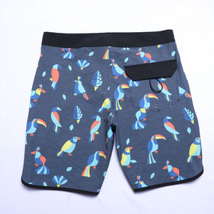 Pantalones cortos de baloncesto para hombre personalizados | Pantalones cortos deportivos transpirables de poliéster 100% | Impresión de logotipos y letras disponibles - Product Image 2