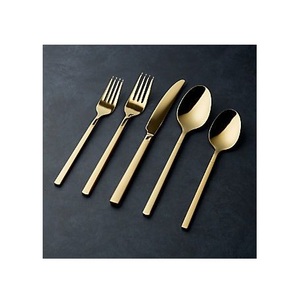 Cuchara de metal con acabado antiguo decorada con acento de ágata natural - Product Image 6