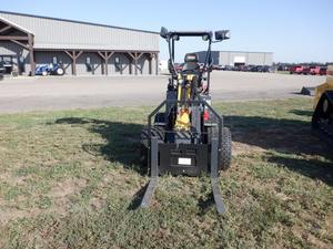 2024 ML12T รถตักล้อยางขนาดเล็ก Kubota เครื่องยนต์ Eaton กระบอกไฮดรอลิก500กก. 1ปีรถตักเกียร์มอเตอร์เกียร์ปั๊มแบริ่ง - Product Image 4