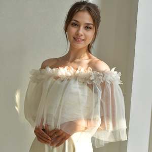 Velo de Novia Largo Floral Bridella MG57-I con Cuentas, Encaje Bordado con Flores, Tul Suave, Ajuste Cómodo para Bodas y Eventos Formales - Product Image 6