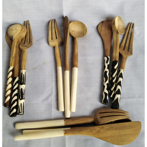 Ensemble de couverts en acier inoxydable tendance avec manches en bois, portable, cuillère, fourchette, idéal pour les mariages, les hôtels et la vaisselle - Product Image 3