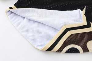 กางเกงบาสเก็ตบอลขาสั้นตาข่ายระบายอากาศแห้งเร็วพิมพ์โลโก้ตามสั่งสำหรับฤดูร้อน สไตล์สตรีทแวร์ สำหรับผู้ชายและผู้หญิง - Product Image 6