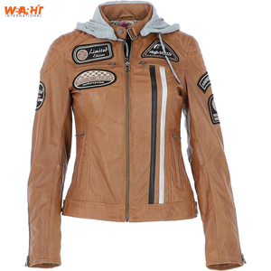 Veste de motard en cuir beige véritable pour femmes élégantes coupe ajustée capuche amovible fermeture éclair avant à la mode course teint uni respirant - Product Image 1