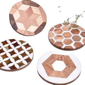 Sous-verres en bois et incrustation de résine de qualité supérieure avec finition contrastée noire et blanche idéale pour la protection de la table et la décoration intérieure - Product Image 5