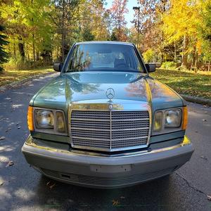 MERCEDES-BENZ 380SE USADO DE 1985, CON VOLANTE A LA IZQUIERDA/DERECHA - Product Image 1