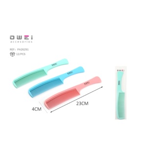 Peigne plat en plastique coloré - Product Image 1