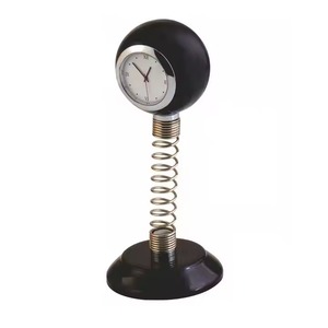 Reloj de mesa de resorte de metal grande más vendido Reloj de escritorio elegante para oficina o sala de estar disponible a granel - Product Image 2